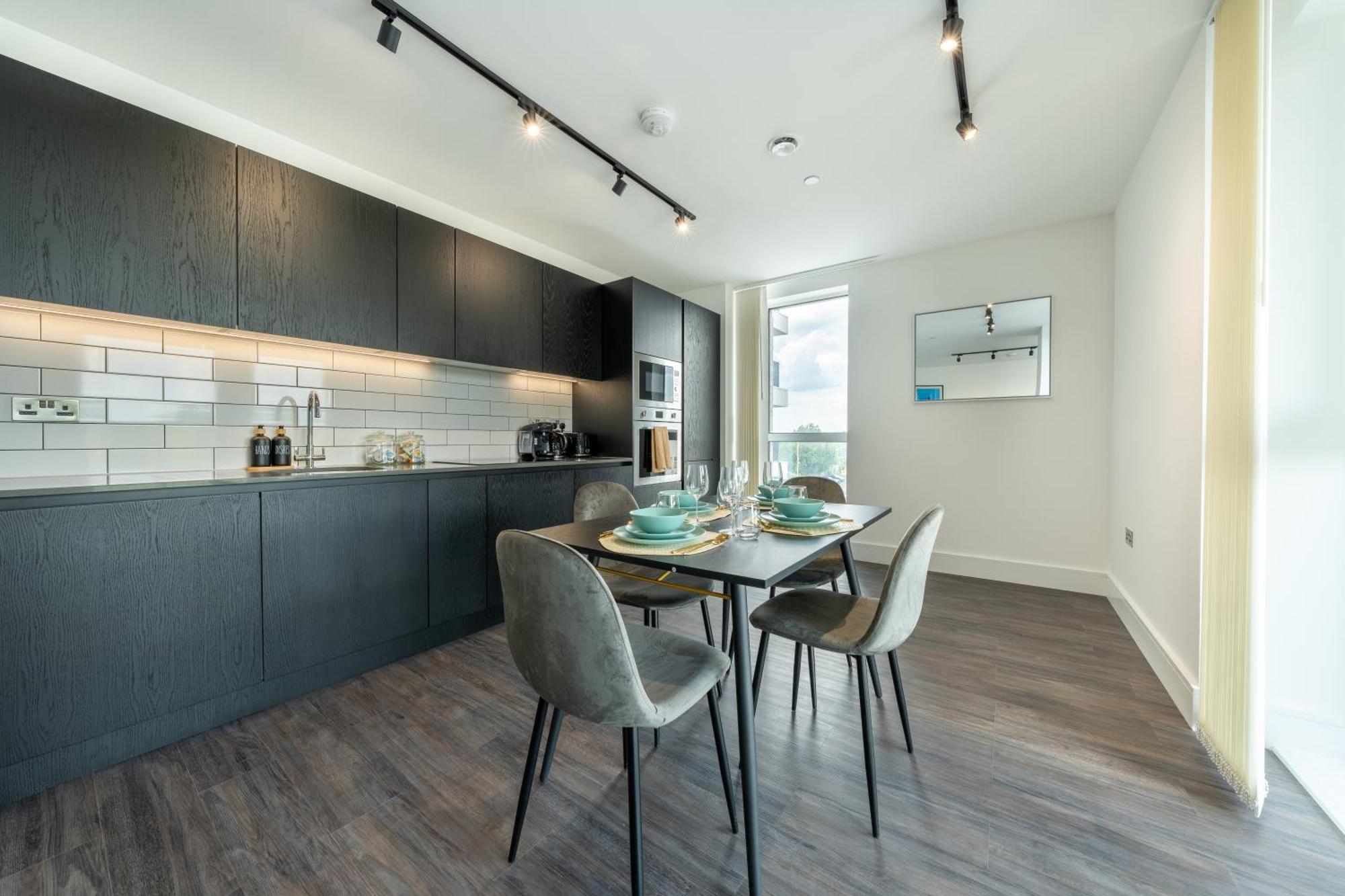 Apartment Mitre Banksy By Artsy London